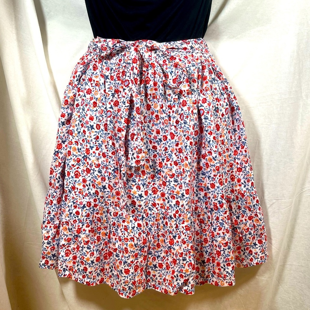 Old Navy White Floral Circle Skirt with Red & Blue Flowers